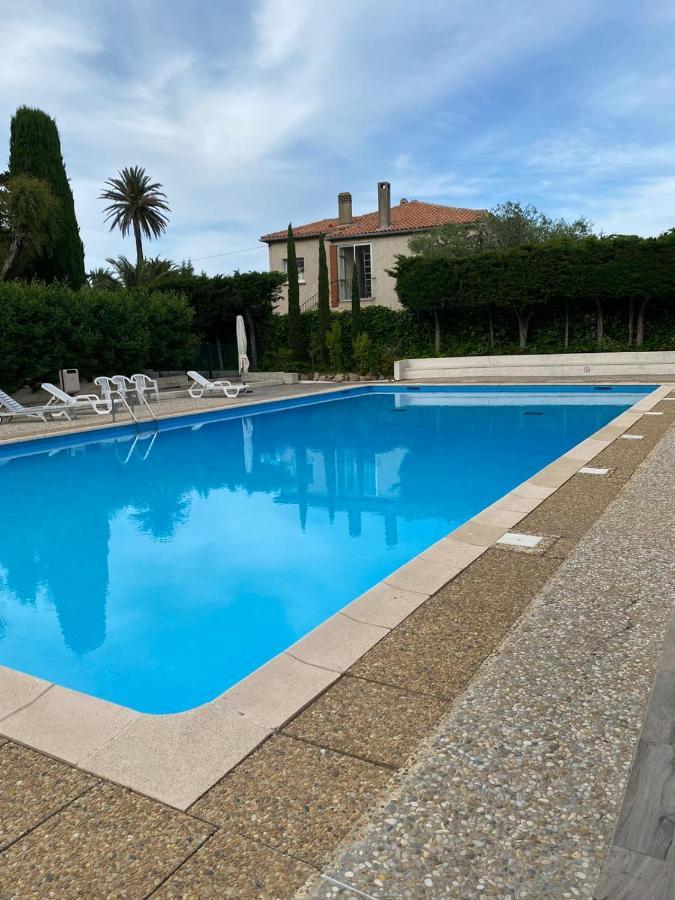 Apartament Le Patio Saint-Tropez Zewnętrze zdjęcie